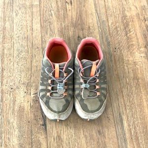 Columbia hiking shoes size 12